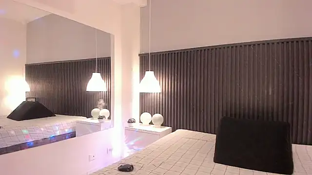 NalahCampbell online show from 11/19/25, 09:26