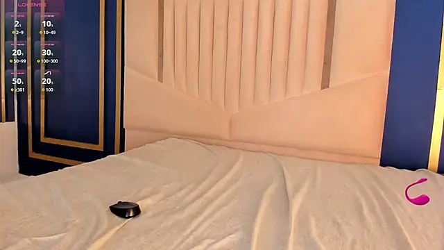 NalahCampbell online show from 12/13/25, 08:04