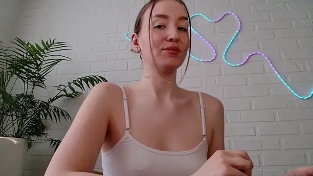 WhitePrincessLuna online show from 02/19/26, 10:01