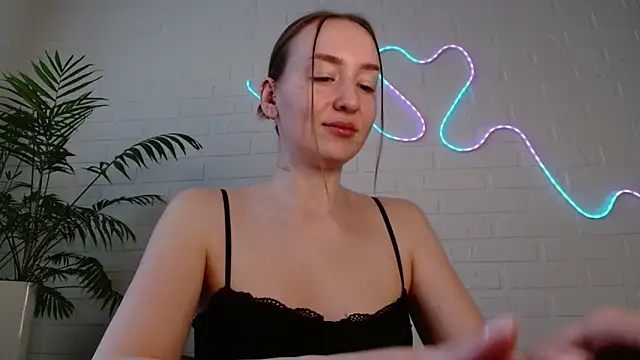 WhitePrincessLuna online show from 02/10/26, 01:43