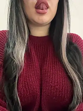 Snapshot of Molly-molly- chatting on 02/20/26, 06:26 Molly-molly- online show from 02/20/26, 06:26