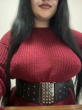 Snapshot of Molly-molly- chatting on 11/25/25, 07:30 Molly-molly- online show from 11/25/25, 07:30