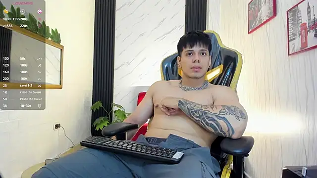 Snapshot of xKevyn chatting on 11/26/25, 12:38 xKevyn online show from 11/26/25, 12:38