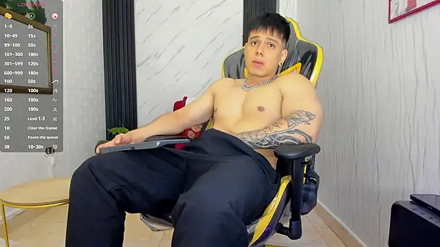 Snapshot of xKevyn chatting on 09/21/25, 12:32 xKevyn online show from 09/21/25, 12:32