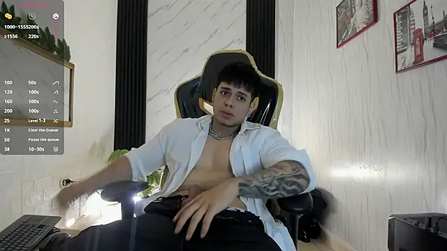 Snapshot of xKevyn chatting on 10/29/25, 12:37 xKevyn online show from 10/29/25, 12:37