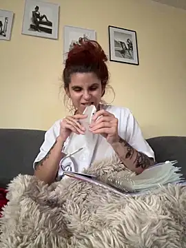 Snapshot of Brutecia2002 chatting on 12/16/25, 12:20 Brutecia2002 online show from 12/16/25, 12:20