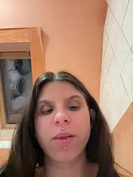 Brutecia2002 online show from 03/12/26, 07:51