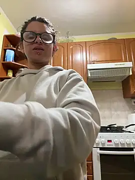 Brutecia2002 online show from 03/27/26, 07:59