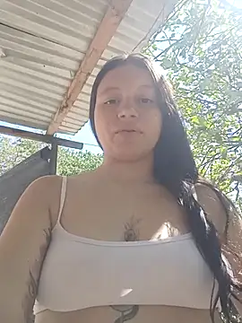 Snapshot of Shell_Latina chatting on 09/10/25, 02:05 Shell Latina online show from 09/10/25, 02:05