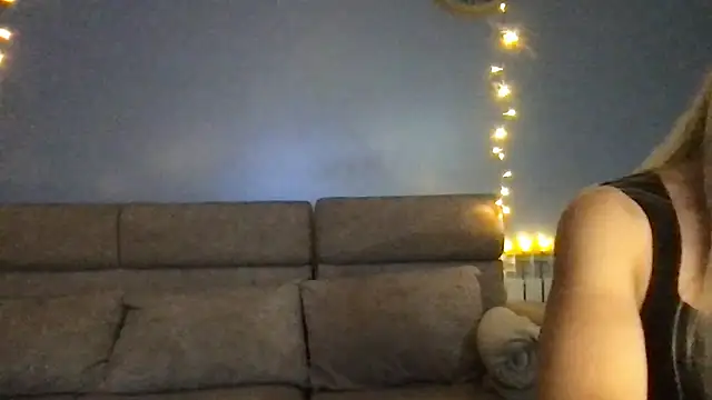 Pyrelissa online show from 01/16/26, 04:22