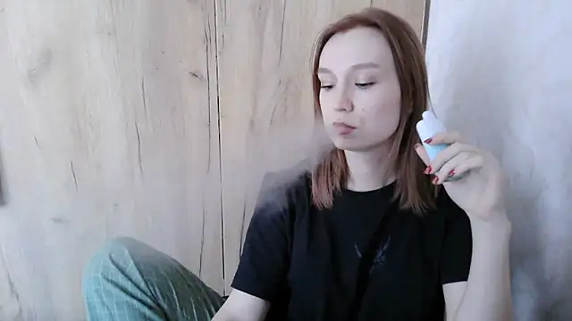 RegitGirlss online show from 11/01/25, 12:10