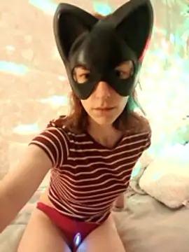 SecretIna online show from 05/27/26, 07:54