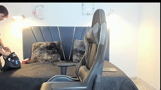 maicol cum23 online show from 09/12/25, 03:34