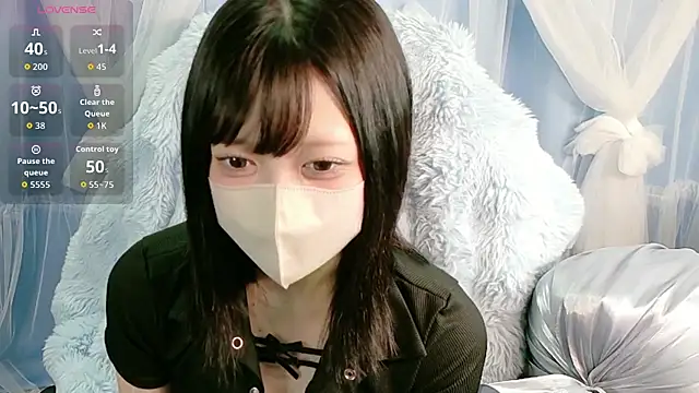 Snapshot of miko_nyan chatting on 09/20/25, 04:28 miko nyan online show from 09/20/25, 04:28