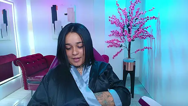 Black roseee online show from 12/05/25, 08:57