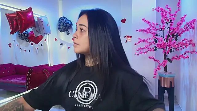 Black roseee online show from 02/18/26, 03:15