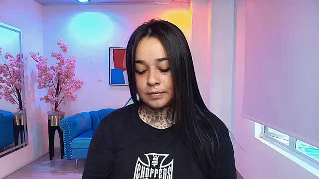 Black roseee online show from 12/01/25, 07:37