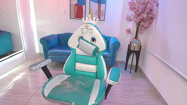 Black roseee online show from 04/14/26, 03:44