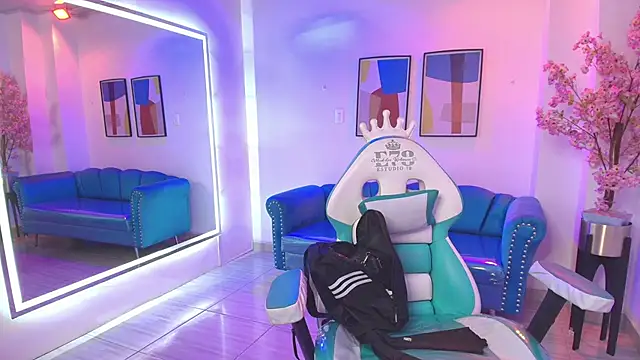 Black roseee online show from 04/17/26, 03:42