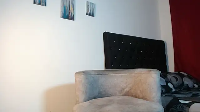 adriel escalante online show from 12/16/25, 03:22