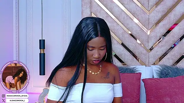 Snapshot of Rossie-Cameron chatting on 02/25/26, 07:47 Rossie-Cameron online show from 02/25/26, 07:47