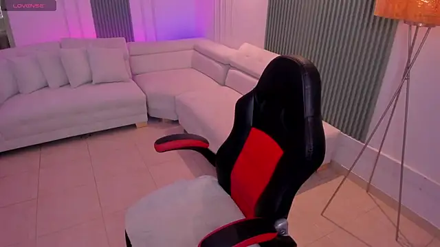 Snapshot of Maddyson_parker chatting on 11/28/25, 03:07 Maddyson parker online show from 11/28/25, 03:07