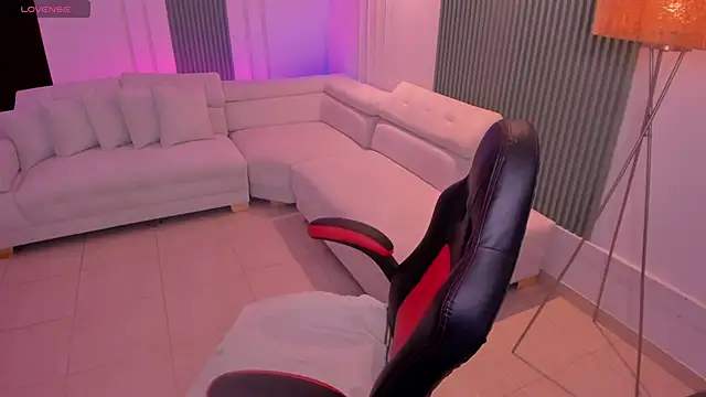 Snapshot of Maddyson_parker chatting on 11/27/25, 03:18 Maddyson parker online show from 11/27/25, 03:18