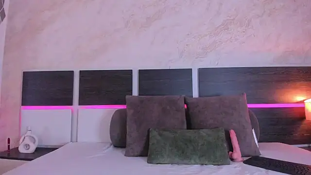 Susanna Cute online show from 11/19/25, 01:33