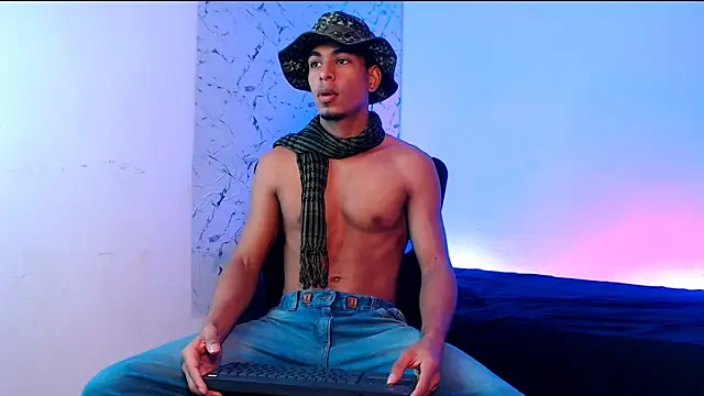 lorian vikel online show from 01/08/26, 01:39