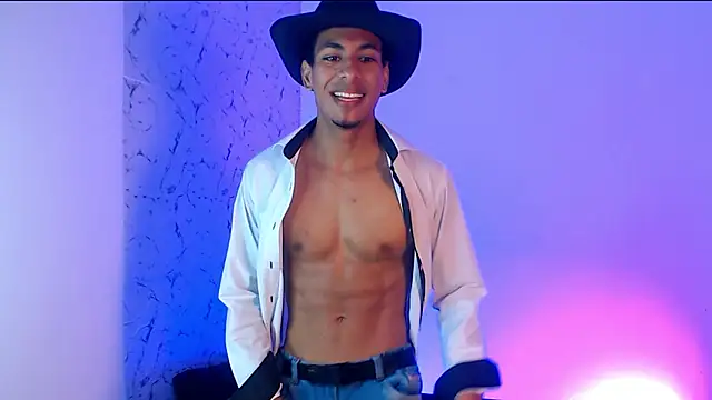 lorian vikel online show from 02/15/26, 04:35