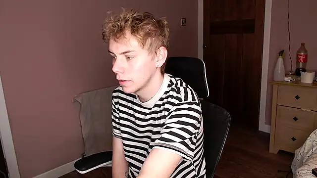 scottishtwink01 online show from 09/18/25, 02:31