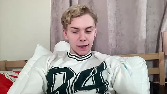 scottishtwink01 online show from 10/16/25, 10:29