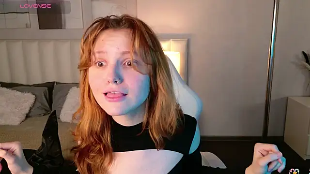 Snapshot of AlisHanson chatting on 10/30/25, 08:12 AlisHanson online show from 10/30/25, 08:12