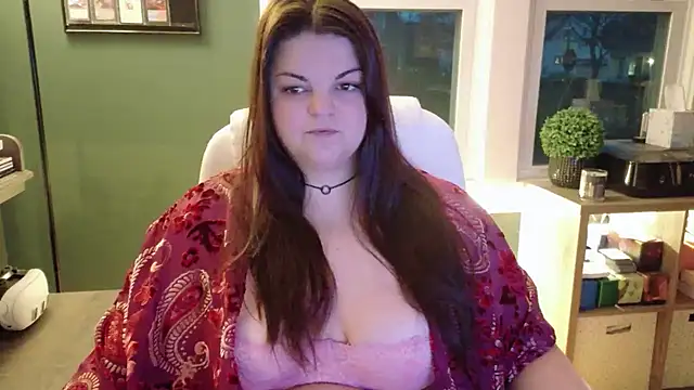 PlayWithBrittany online show from 11/30/25, 09:59