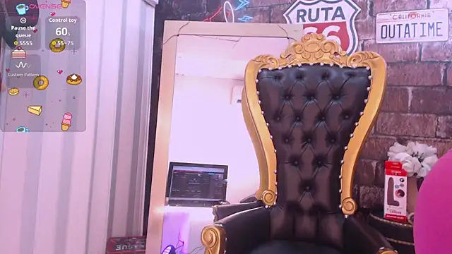 Snapshot of ValeryBerri chatting on 11/04/25, 11:36 ValeryBerri online show from 11/04/25, 11:36