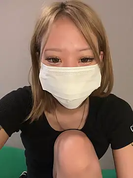 Snapshot of ayu_0128 chatting on 09/17/25, 06:59 ayu 0128 online show from 09/17/25, 06:59