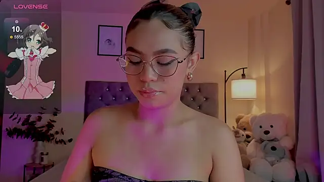 OxanaFedorova1- online show from 04/15/26, 09:15