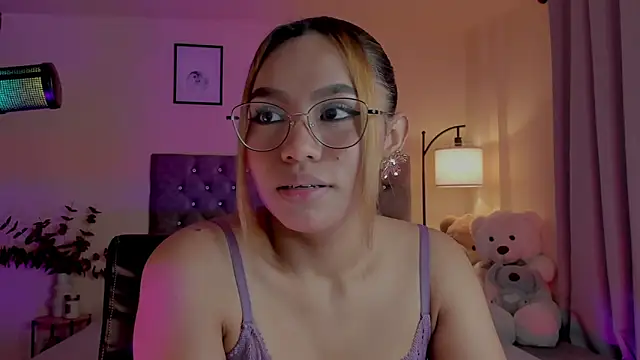 OxanaFedorova1- online show from 04/10/26, 08:49