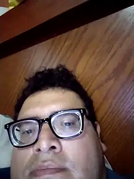 Snapshot of Santiagoqro85 chatting on 10/12/25, 01:34 Santiagoqro85 online show from 10/12/25, 01:34