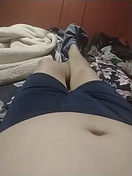 Snapshot of Santiagoqro85 chatting on 11/29/25, 02:23 Santiagoqro85 online show from 11/29/25, 02:23