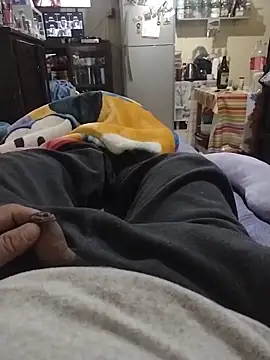 Snapshot of Santiagoqro85 chatting on 02/25/26, 04:34 Santiagoqro85 online show from 02/25/26, 04:34