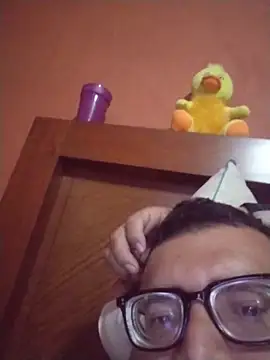 Snapshot of Santiagoqro85 chatting on 11/30/25, 02:23 Santiagoqro85 online show from 11/30/25, 02:23