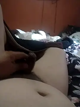 Snapshot of Santiagoqro85 chatting on 10/25/25, 02:28 Santiagoqro85 online show from 10/25/25, 02:28