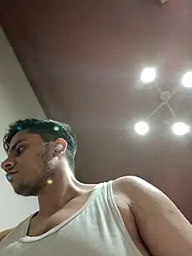 Snapshot of eyepach96 chatting on 09/30/25, 01:28 eyepach96 online show from 09/30/25, 01:28