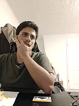 Snapshot of eyepach96 chatting on 11/01/25, 12:17 eyepach96 online show from 11/01/25, 12:17