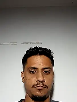 Snapshot of eyepach96 chatting on 09/15/25, 11:38 eyepach96 online show from 09/15/25, 11:38