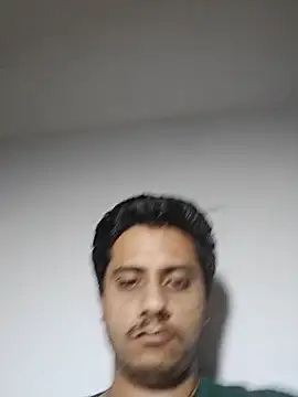 Snapshot of eyepach96 chatting on 11/17/25, 12:47 eyepach96 online show from 11/17/25, 12:47