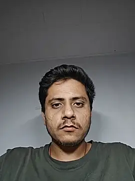 Snapshot of eyepach96 chatting on 11/02/25, 12:26 eyepach96 online show from 11/02/25, 12:26