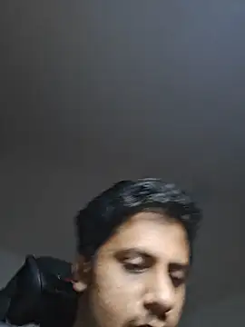 Snapshot of eyepach96 chatting on 11/09/25, 01:42 eyepach96 online show from 11/09/25, 01:42