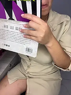 rhizanthella  online show from 01/08/26, 02:50